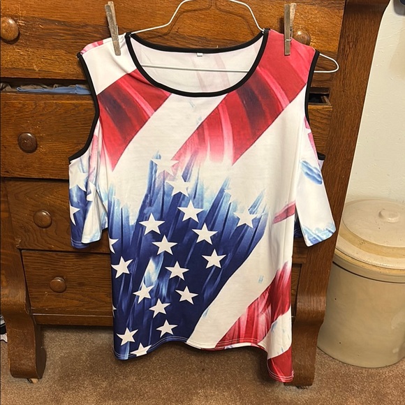 Tops - Women's Red and Blue Star Print Top